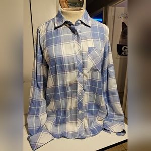 NWOT Lgt blue/pink/white plaid long sleeve